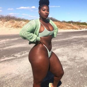 Ronde black de Dax appelle au plaisir profil--1540