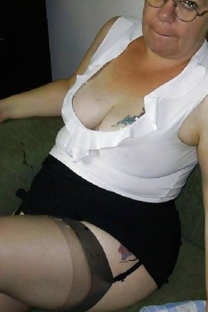 Envie de chaleur sans tabou à Aubenas Nathalie - rencontre-Cougar-Aubenas