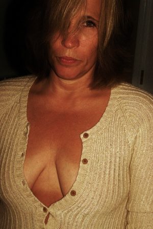 Sandrine - rencontre-Cougar-Nevers
