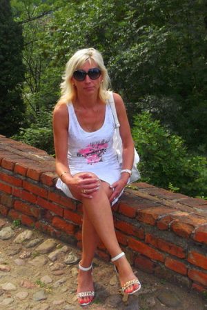 Lina - rencontre-Cougar-Nîmes