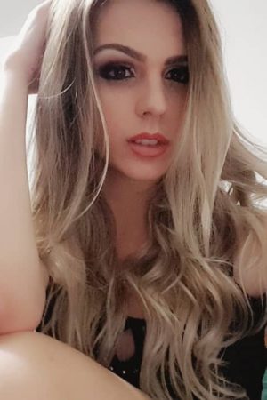 Lina - rencontre-Naturiste-Montreuil