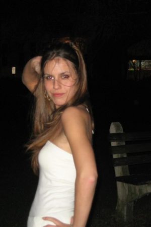 Défenseur de la liberté corporelle cherche complice pour balades nues Sara - rencontre-Naturiste-Tourcoing
