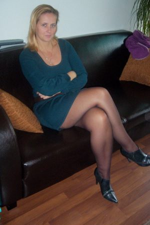 Léna - rencontre-Cougar-Issy-les-Moulineaux