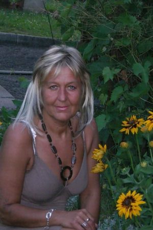 Mireille - rencontre-Cougar-Troyes