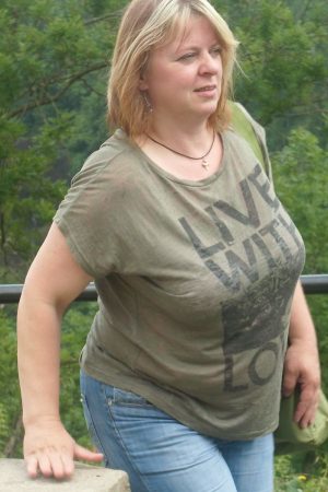 Éva - rencontre-MILF-Saint-Étienne