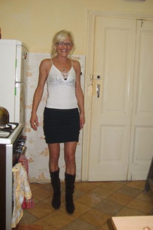 Fabienne - rencontre-Cougar-Toulon