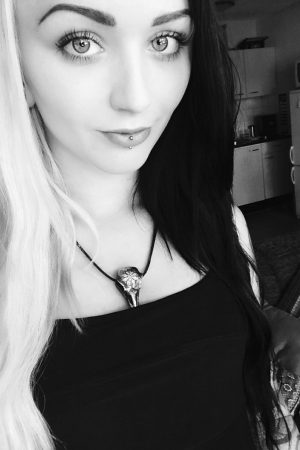 Capucine - rencontre-Milf-Laval