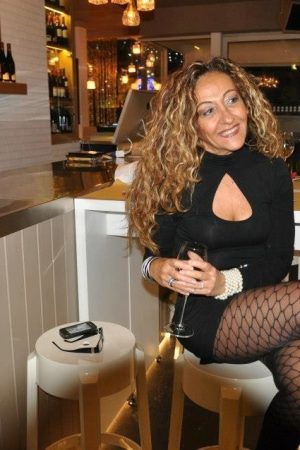 Un soir tranquille, une bonne nouvelle en tête Lucie - rencontre-Teen-Narbonne